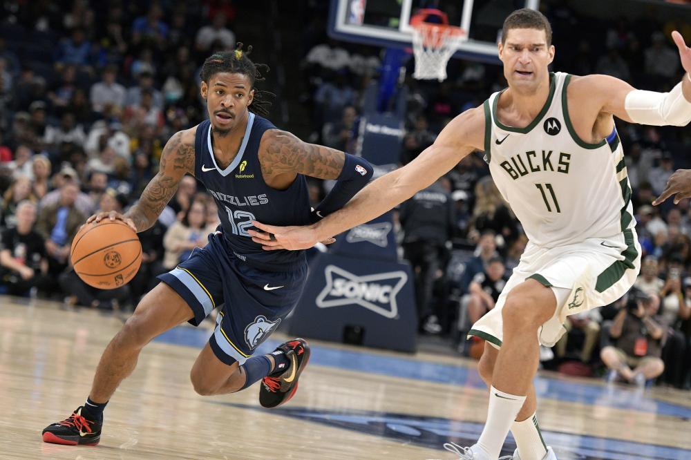 决赛中击败 决赛中击败