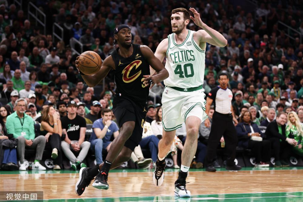 将比分扩大 将比分扩大